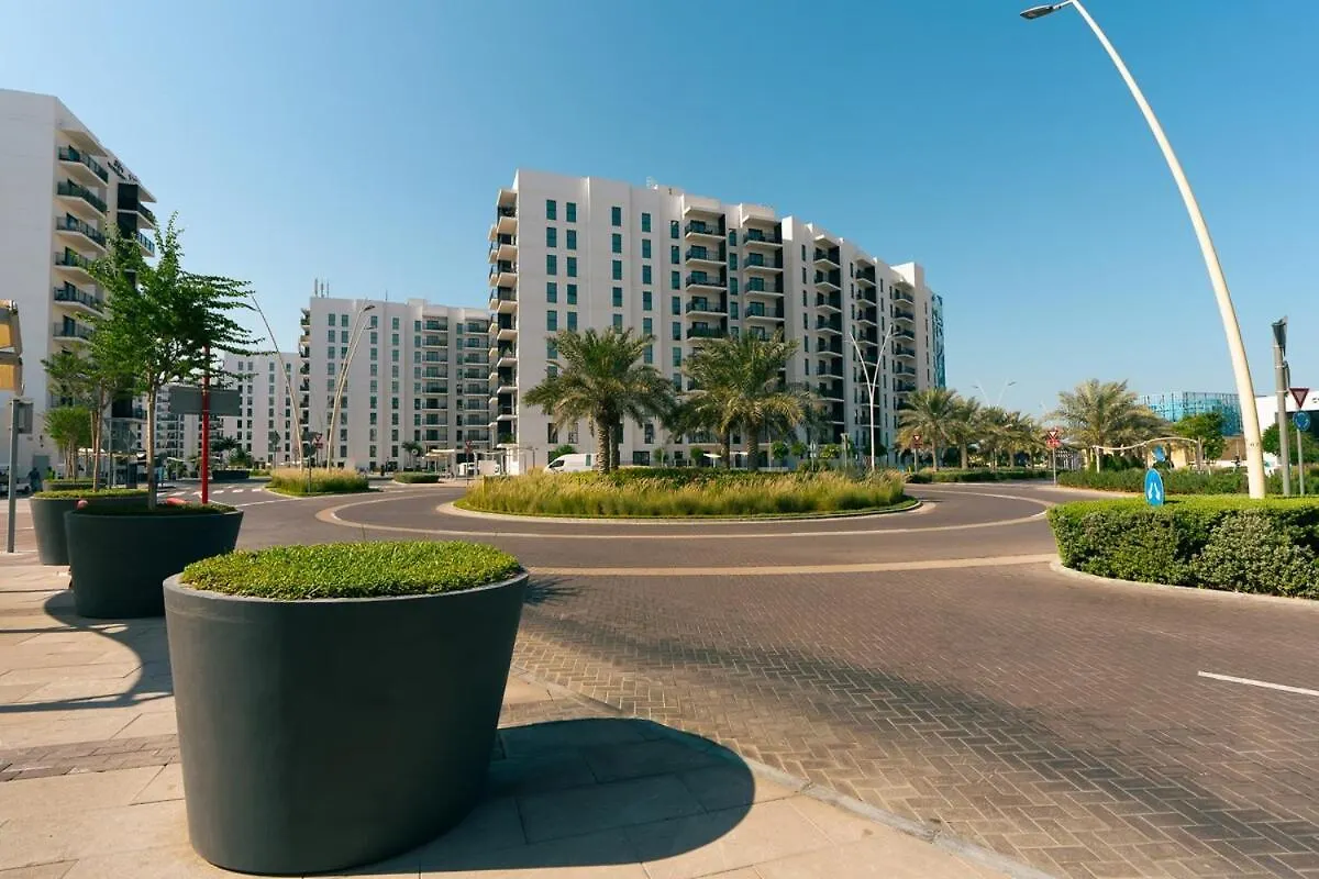 אבו דאבי One Bedroom Apartment By Otolo Homes With Free Yas Theme Park Tickets
